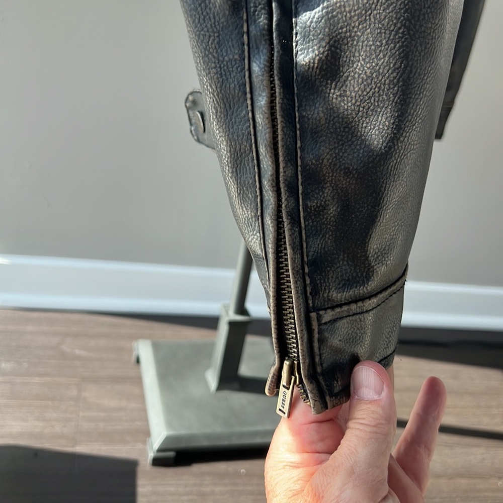 Guess Jacket - Picture 4 of 6